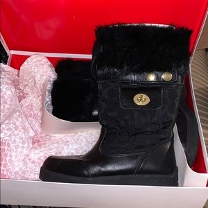 Coach winter boots
